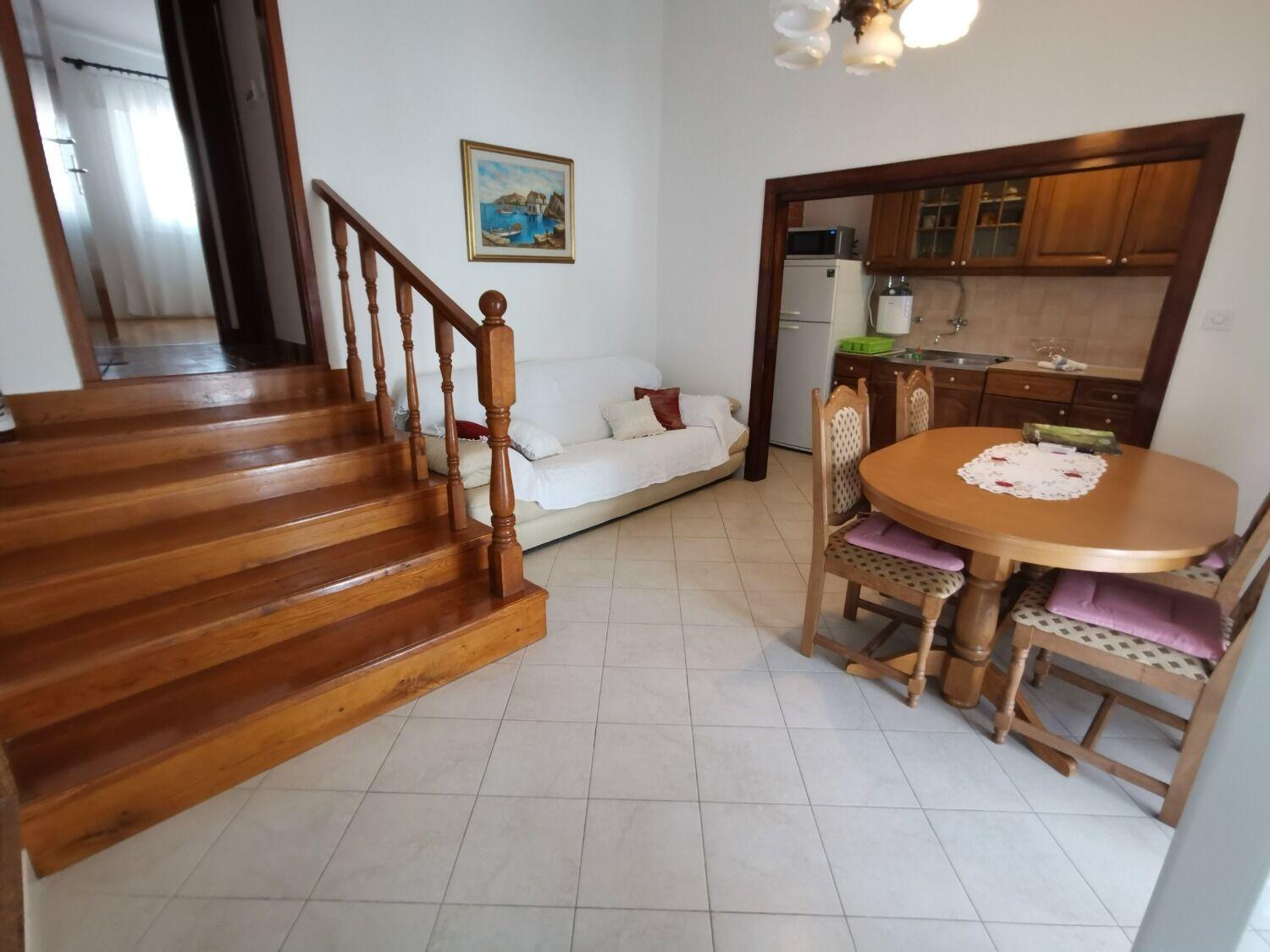 Apartments Srdan Vinišće Eksteriør bilde