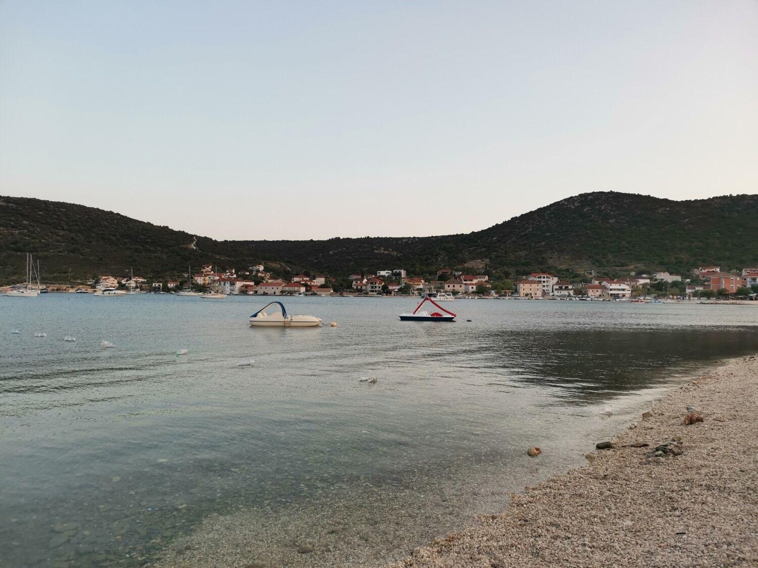 Apartments Srdan Vinišće Eksteriør bilde