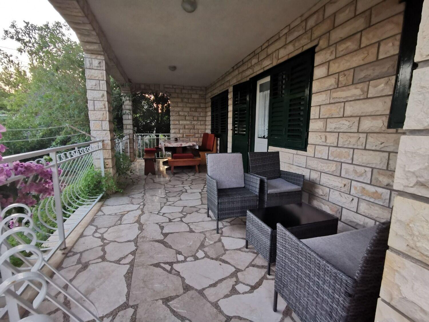 Apartments Srdan Vinišće Eksteriør bilde