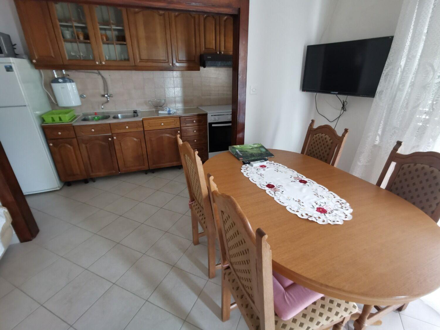 Apartments Srdan Vinišće Eksteriør bilde